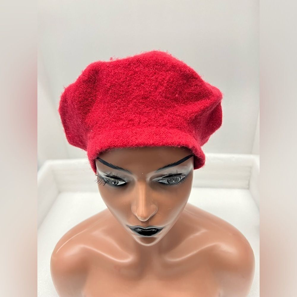 On-34th wool beret hat